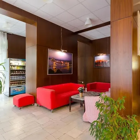 Young Center شقة بودابست